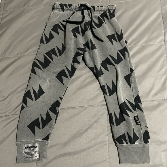 Nununu gray and black pants 4-5 years - Picture 1 of 5
